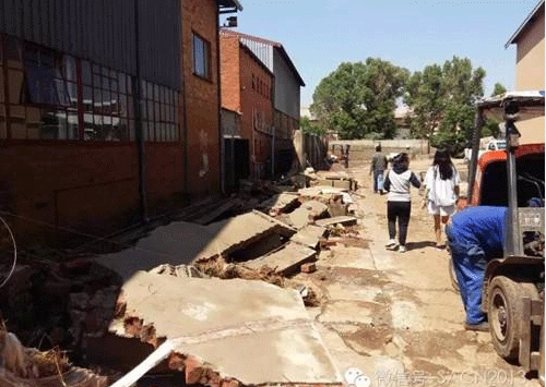 华人办公家具厂因遭洪水损失惨重